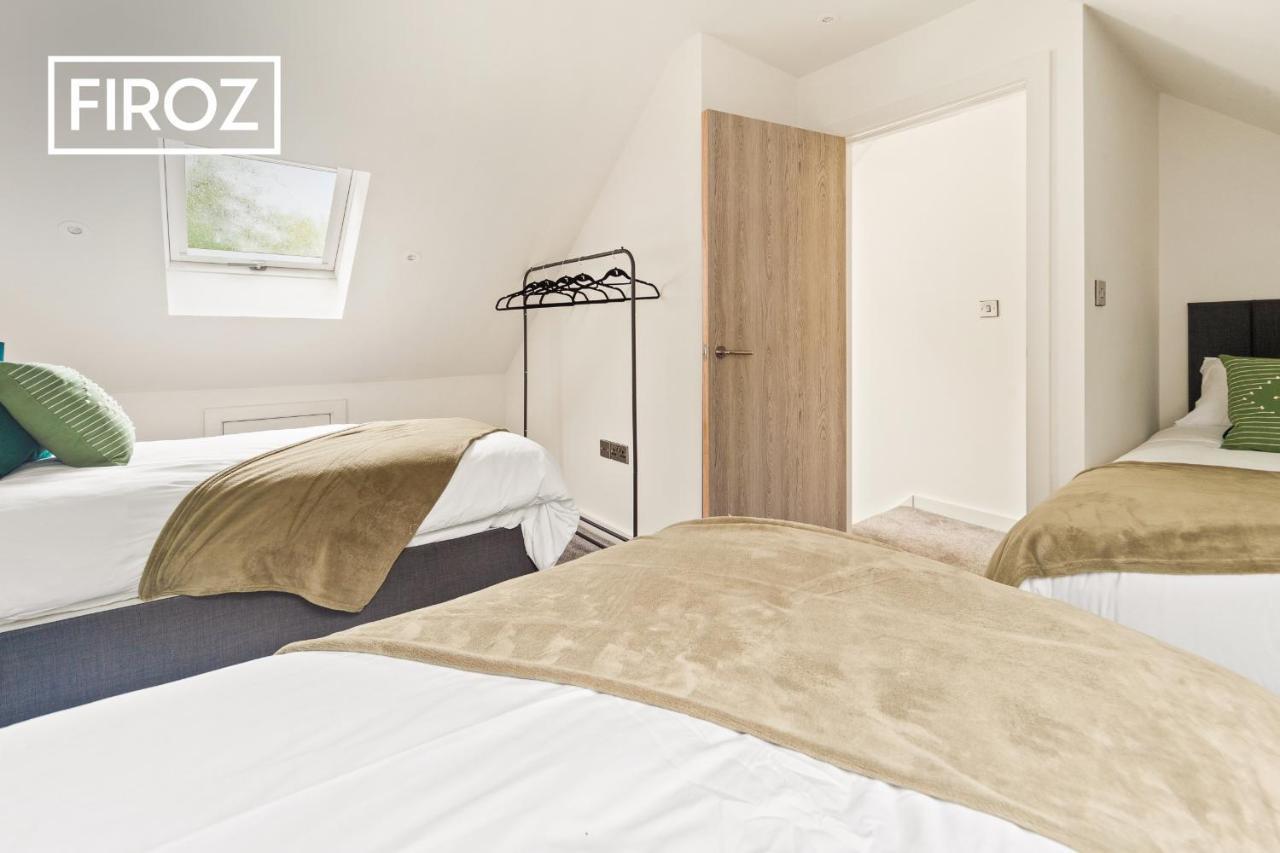 Spacious 4 Bedroom 3 Bath House For Families & Contractors With Free Parking, Fast Wi-Fi & Netflix By Firoz Property Management 리즈 외부 사진