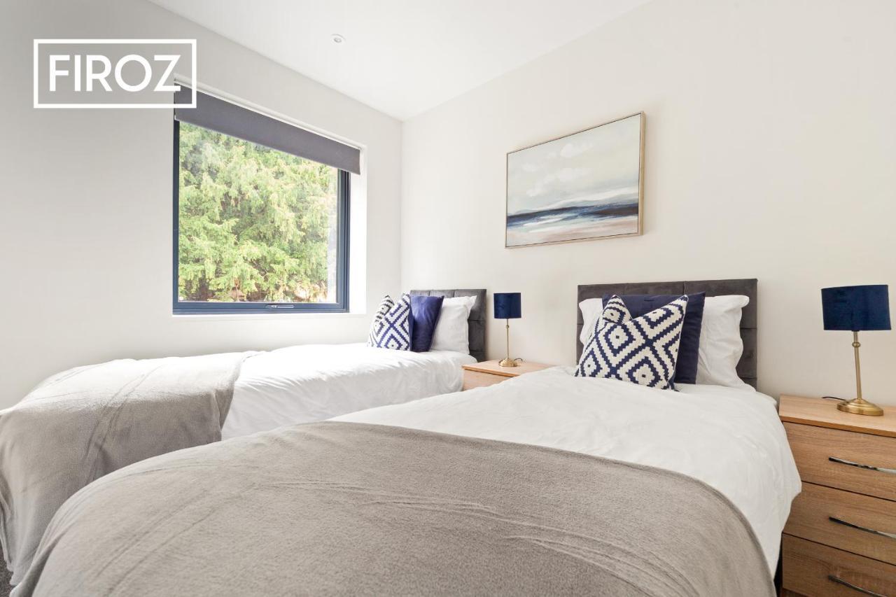 Spacious 4 Bedroom 3 Bath House For Families & Contractors With Free Parking, Fast Wi-Fi & Netflix By Firoz Property Management 리즈 외부 사진